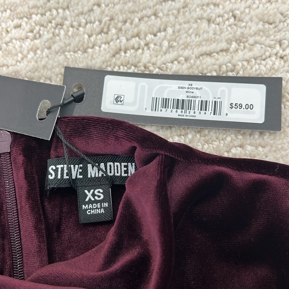 Steve Madden Esen Burgundy Wine Stretch Velvet Mock Neck Tank Bodysuit NWT - Picture 6 of 9